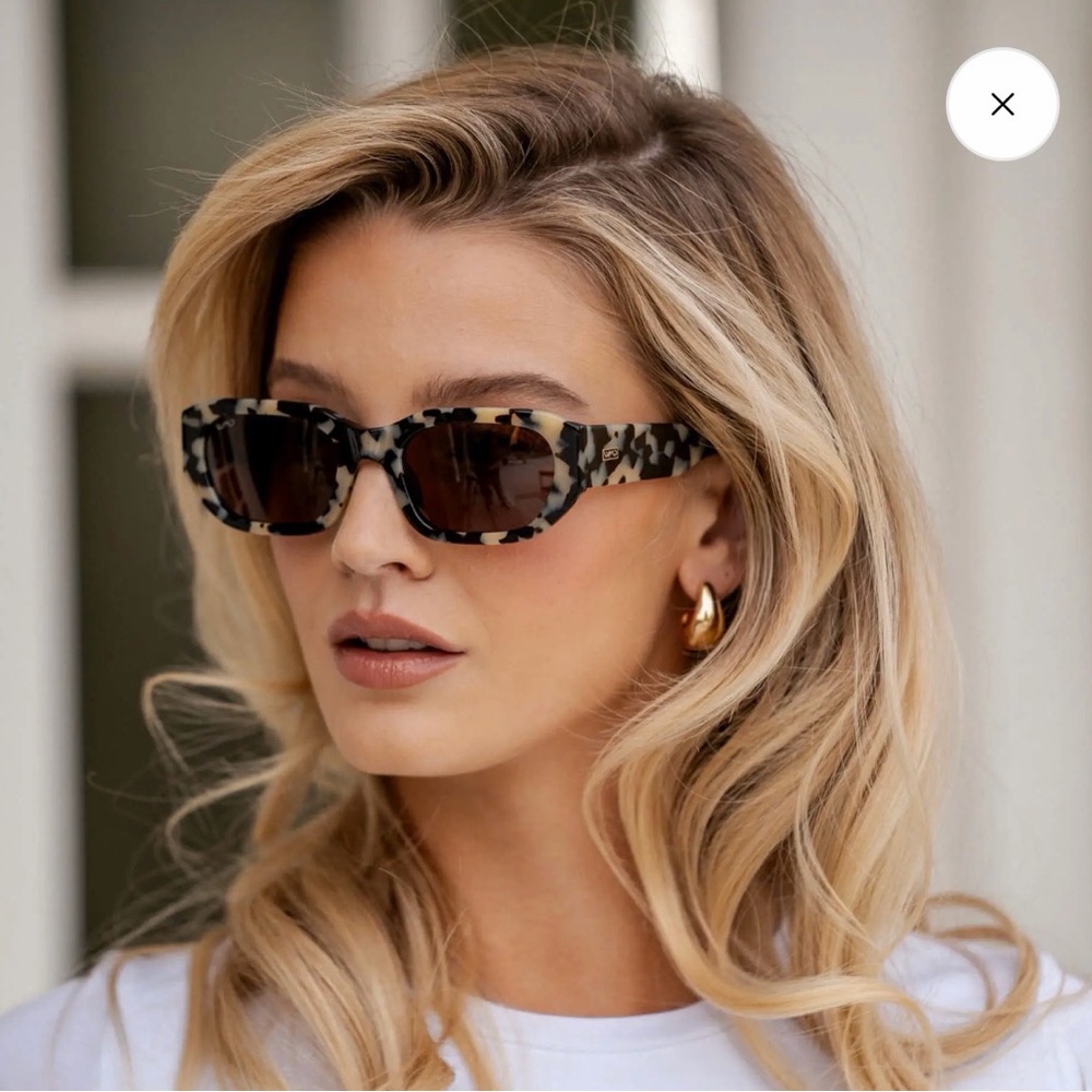 WMP London Polarized Tortoiseshell Rectangular Sunglasses